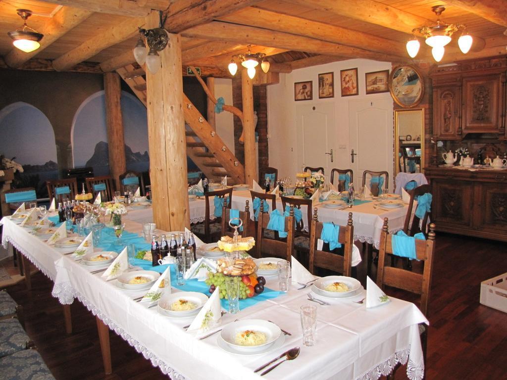 Gosciniec Grek Zorba - Pokoje I Domki 4 Osobowe - 16Km Od Zator Energylandia Inwałd Buitenkant foto